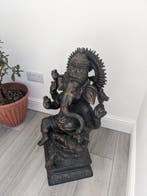 Traditioneel Indiase stijl Ganesha-beeld met gedetailleerd, Antiek en Kunst