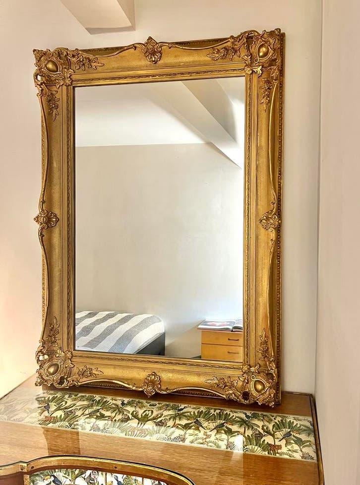 Weelderige vintage spiegel 122x87cm, Antiek en Kunst, Antiek | Spiegels, Ophalen of Verzenden