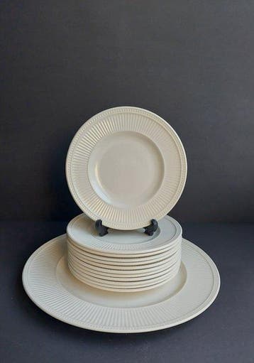 Wedgwood - Gebak/taartset (13) - Windsor - vitro porselein -