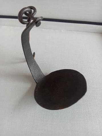 Olielamp - in smeedijzer 17e - 18e eeuw