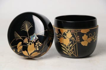 Wajima-nuri (Takasaki Shuho) - Takasaki Shuho - Theekistje /