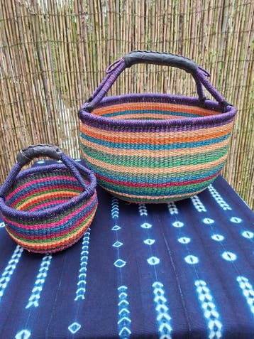 Juni maand 1+1 Ghana shopper en gratis babybasket, Huis en Inrichting, Woonaccessoires | Schalen en Manden, Mand, Rond, Nieuw