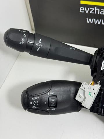 Peugeot 2008 combischakelaar stuurkolom bj.2018 98180654ZD03, Gebruikt, Peugeot