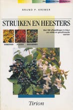 Tirion natuur Struiken en heesters in veld en tuin / Tirion, Boeken, Verzenden, Zo goed als nieuw, B.P. Kremer
