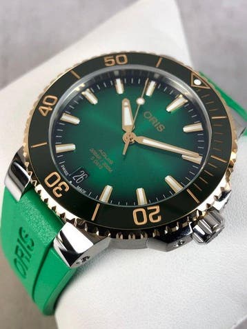 Oris - Aquis Date Calibre 400-2 Automatic - 01 400 7769, Nieuw