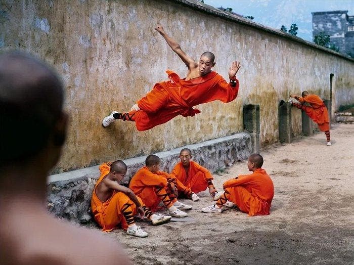 Steve McCurry (1950–) - Shaolin, Henan Province, China,, Antiek en Kunst, Kunst | Designobjecten