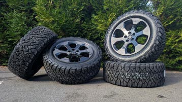 Defender 20” Style 6011 Gloss Black BFGoodrich KO3 5x NIEUW, 275 mm, Banden en Velgen, Nieuw, Ophalen of Verzenden