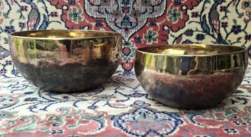 Onbekend - Set 2 oude klankschalen - - Muziekinstrumenten -, Nieuw