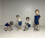 Bing & Grondahl - Beeldje - Set of 4 porcelain figurines (4)