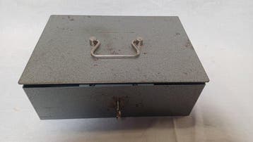 Safety - Kist - Plaat ijzer