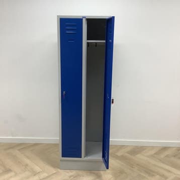 Garderobe/lockerkast 2 deurs, met hang en leg (hxbxd), Ophalen of Verzenden, Gebruikt