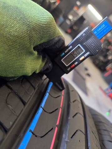 235/50/19 99V PIRELLI ZOMERBANDEN 7,5MM PROFIEL 4X, Gebruikt, 235 mm, Band(en), Personenwagen