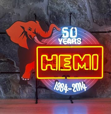 Hemi 50 Years Neon Verlichting 66 x 52 cm - Rood, Blauw, Ophalen, Gebruikt