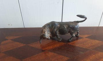 P. Chenet - Beeld, stier - 7 cm - Brons