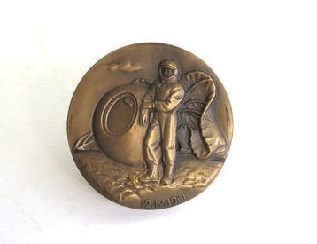 Sovjet-ruimtevaarder Yuri Gagarin 1962 bronzen en