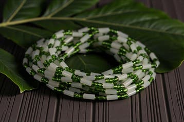 Waist Beads / Afrikaanse Heupketting - EGHE - Groen / wit (e, Sieraden, Tassen en Uiterlijk, Kettingen, Ophalen of Verzenden, Nieuw