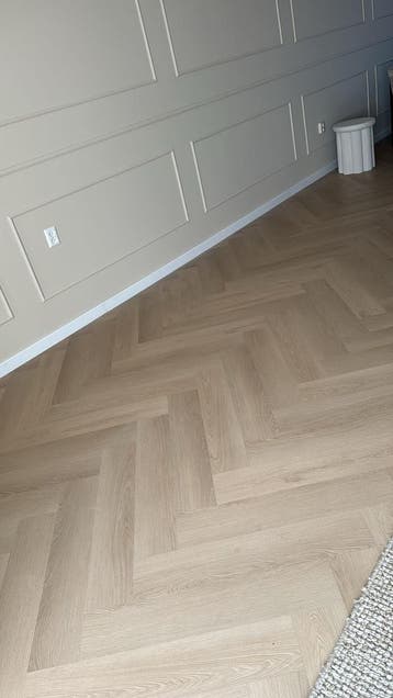PVC vloer  visgraat vloer inclusief pvc vloer leggen, Huis en Inrichting, Ophalen, PVC Vloer Visgraat Vloer, 75 m² of meer, Grijs