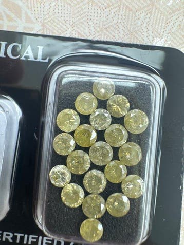 Zonder minimumprijs - 20 pcs Diamant (Natuurlijk gekleurd) -, Nieuw