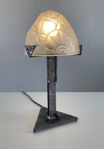 Degué - Nachtlampje - Smeedijzer - Art déco - Frankrijk, Antiek en Kunst