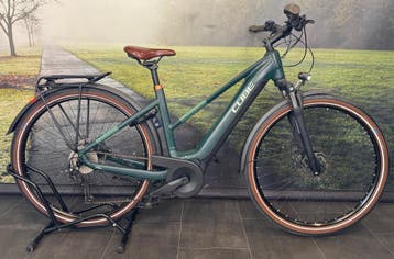 Nette Cube Touring Elektrische fiets met Bosch Middenmotor, Ophalen of Verzenden, Zo goed als nieuw, 47 tot 51 cm, Cube