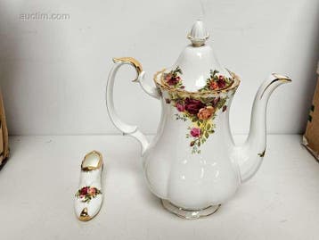 porseleinen servies Royal Albert Old Country..., Nieuw