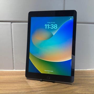 Apple iPad (5th Generation) 128GB Wifi - Mobiele telefoon, Nieuw