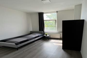 Kamer Frans Bekkerstraat in Rotterdam, Huizen en Kamers, Kamers te huur, 20 tot 35 m², Rotterdam