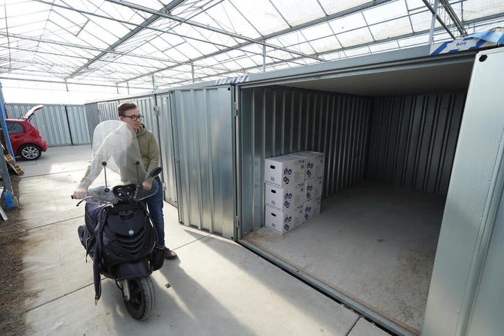 zakelijke garagebox huren Rotterdam? bel nu! Laatste boxen!, Zakelijke goederen, Bedrijfs Onroerend goed