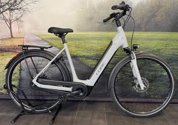 Als Nieuwe Cube Supreme Electrische Damesfiets - Middenmotor, Ophalen of Verzenden, Zo goed als nieuw, Cube, 50 km per accu of meer