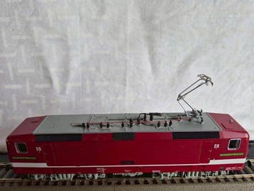 Roco H0 - 43682 - Elektrische locomotief (1) - BR 143-922 -, Nieuw