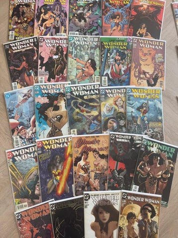Wonder Woman - Wonder Woman - 24 Comic collection - Diverse, Nieuw