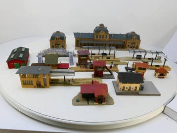 Schaal H0 SET Station baden - perrons - diverse items..., Overige merken, Gebruikt, Brug, Tunnel of Gebouw, Ophalen of Verzenden