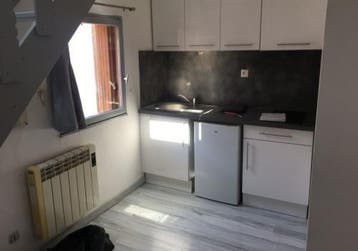 Te Huur Studio Elizabeth Cady Stantonplein In Amsterdam, Huizen en Kamers, Kamers te huur, 20 tot 35 m², Amsterdam
