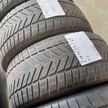 4 x Vredestein Wintrac Xtreme S 245-35-19 Winterbanden 5,5mm, 19 inch, Band(en), Personenwagen, Gebruikt