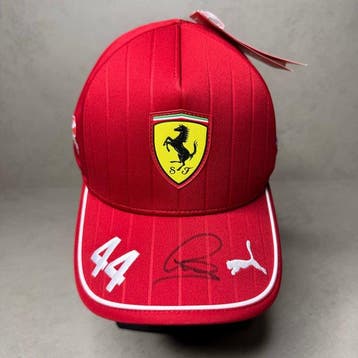 Ferrari - Formule 1 - Lewis Hamilton - 2025 - Pet, Verzamelen, Nieuw