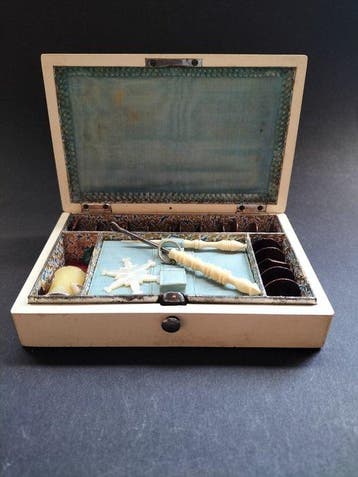Estuche mixto de tocador y costura. Francia/Alemania, ca., Antiek en Kunst