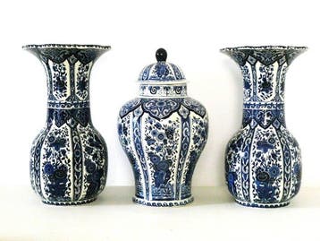 Made for Royal Sphinx Holland by Boch Belgium Delfts - Vaas
