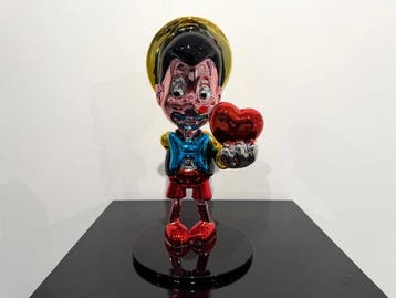 Van Apple - Pinocchio