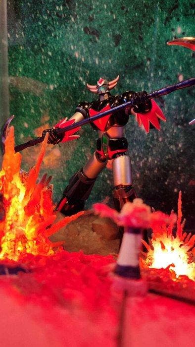 Bandai - Diorama The Fall of Hydargos - Grendizer SRC -, Antiek en Kunst, Antiek | Overige Antiek