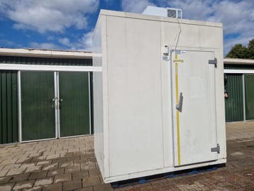 Koelcel 226 x 136 x 256 cm stekker klaar, Nieuw in verpakking, Koelen en Vriezen
