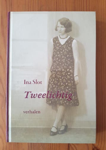 Tweelichtig - Ina Broekhuizen-Slot 9789064558498, Verzenden, Zo goed als nieuw, Ina Broekhuizen-Slot