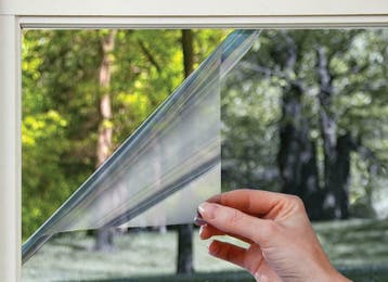 Verkleuring door zon? Kies zonwerend raamfolie met uv filter, Huis en Inrichting, Nieuw