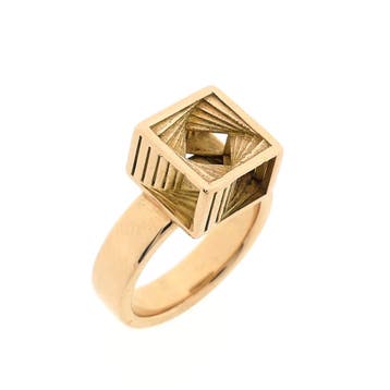 Gouden ring met dynamisch ontwerp, Gebruikt, Ophalen of Verzenden, 17 tot 18, Dame