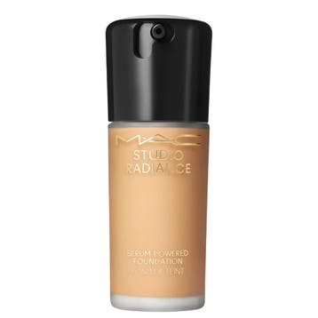 MAC Cosmetics - Studio Radiance Serum Foundation - NC40, Ophalen of Verzenden, Nieuw, Gehele gezicht, Make-up