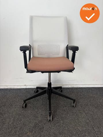 Haworth Comforto 59 - Wit netweave en Taupe zitting - Nieuw, Werkplek, Ophalen of Verzenden, Gebruikt, Stoel