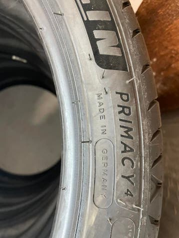 “225 40 18 michelin DEMO puntjes zitten er nog op”, Auto-onderdelen, Banden en Velgen, Ophalen, 18 inch, Gebruikt, Band(en)