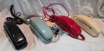 Analoge telefoon - Plastic - Vier vintage telefoons, Antiek en Kunst