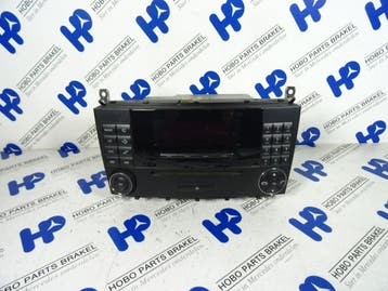 Radio/CD-speler A 203 870 0589 o.a: C-klasse w203, Ophalen of Verzenden, Gebruikt, Mercedes-Benz