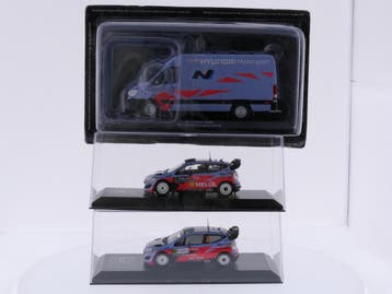Schaal 1:43 IXO 2 rally wagens Hyundai i20 met servicewag..., Ophalen of Verzenden, Nieuw