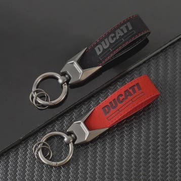 Luxe Suede Sleutelhangerhouder met Ducati Logo - Perfect Cad, Motoren, Verzenden, Nieuw